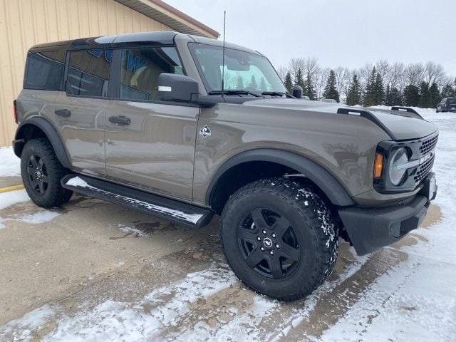 2025 Ford Bronco 4-Door Outer Banks's photo