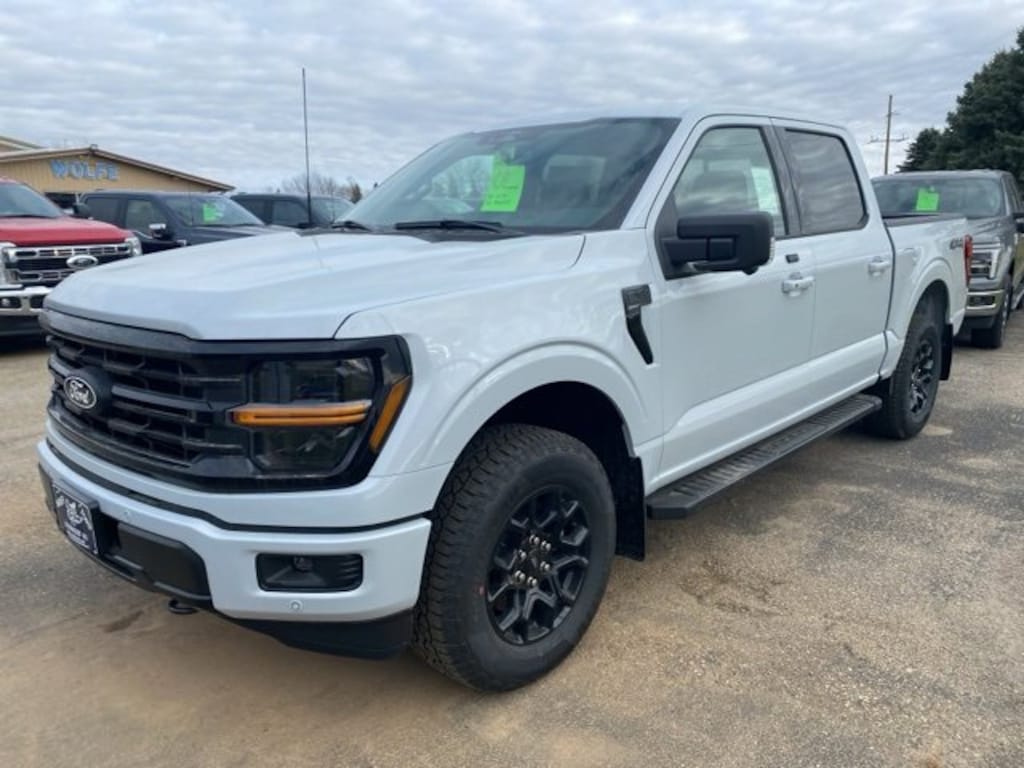 New 2025 Ford F-150 XLT XLT 4WD SuperCrew 5.5 Box