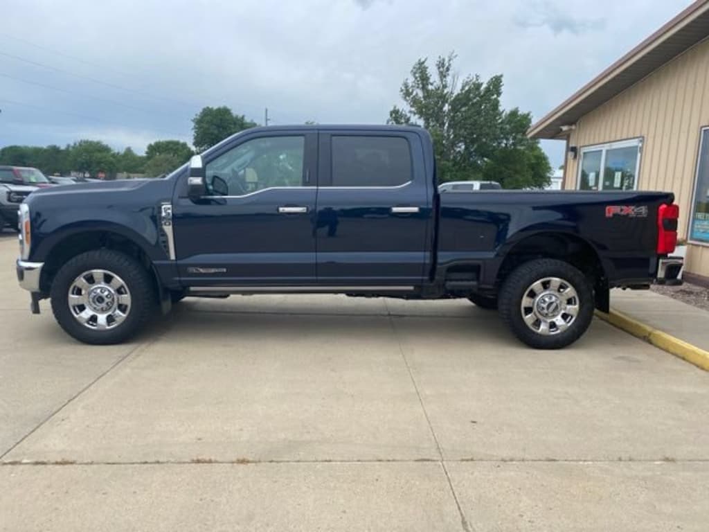 Used 2023 Ford Super Duty F-350 SRW LARIAT