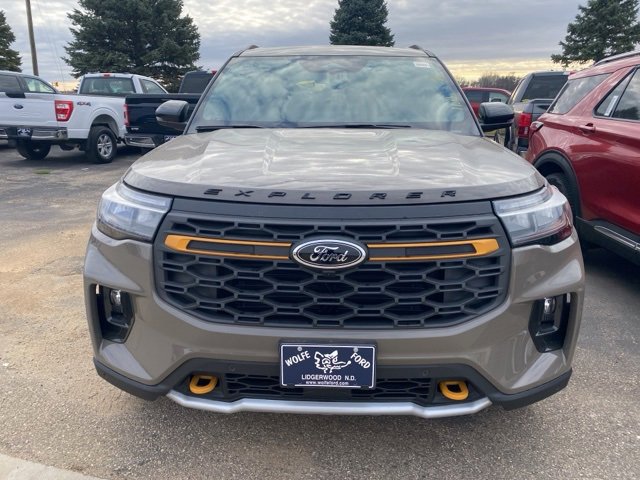 2026 Ford Explorer photo 2