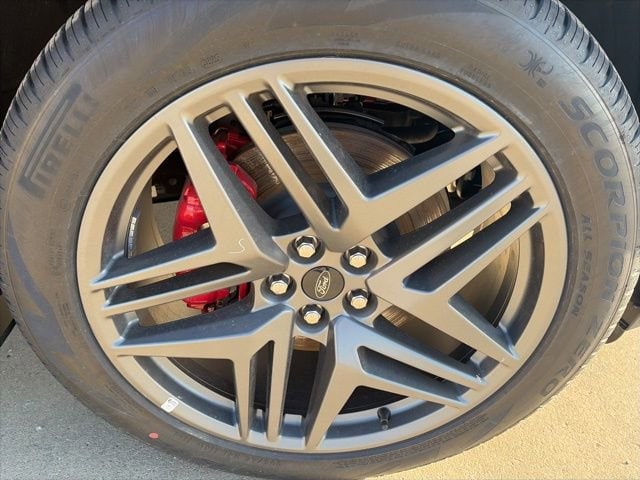 2026 Ford Explorer ST-Line - Photo 8