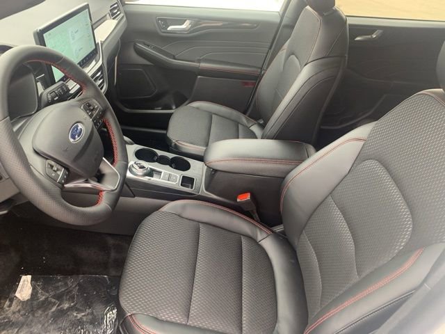 2025 Ford Escape ST-Line - Photo 17