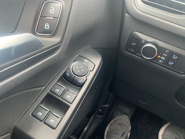 2025 Ford Escape ST-Line - Photo 25