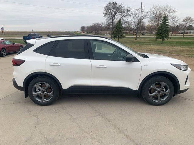 2025 Ford Escape ST-Line - Photo 7