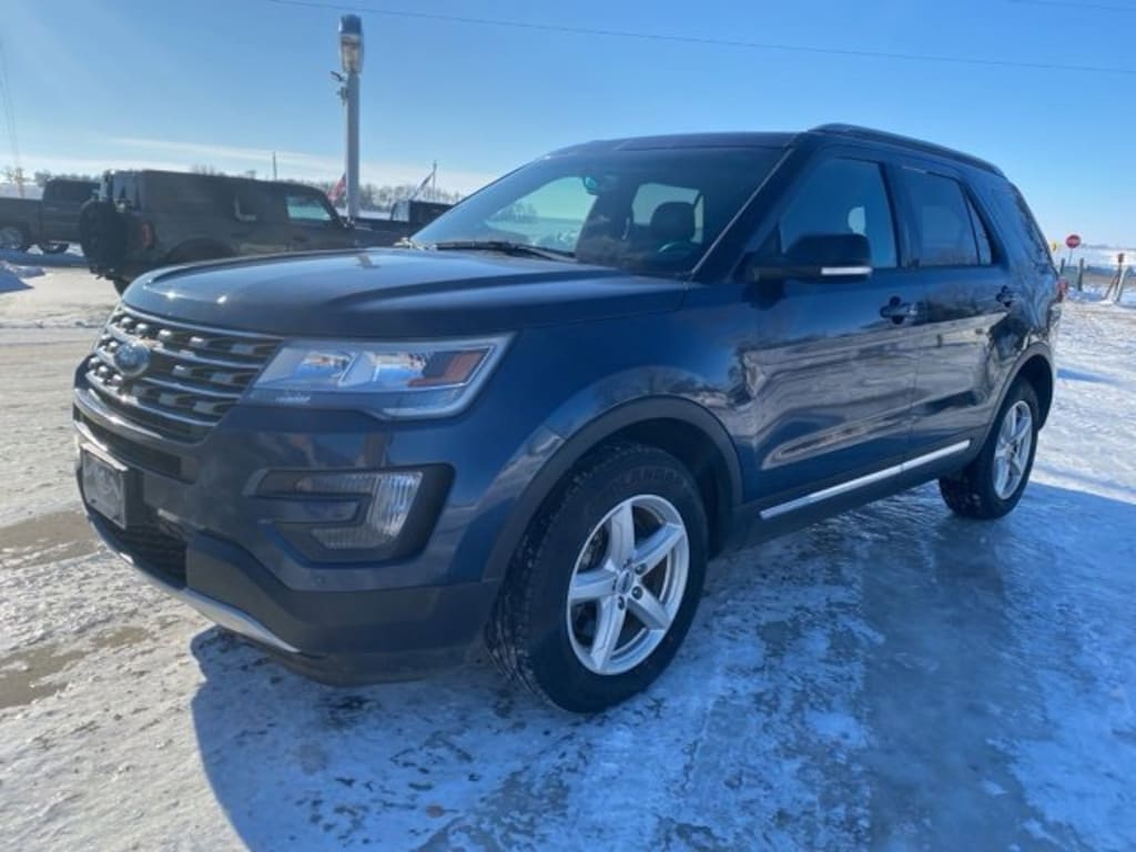 Used 2016 Ford Explorer XLT 4WD XLT