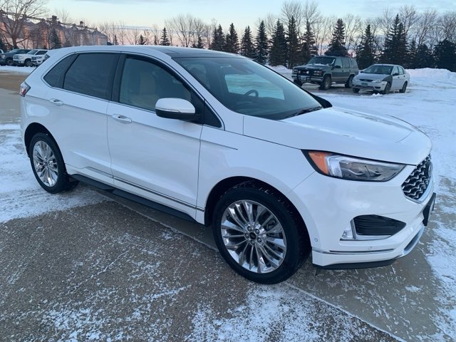 2024 Ford Edge Titanium's photo