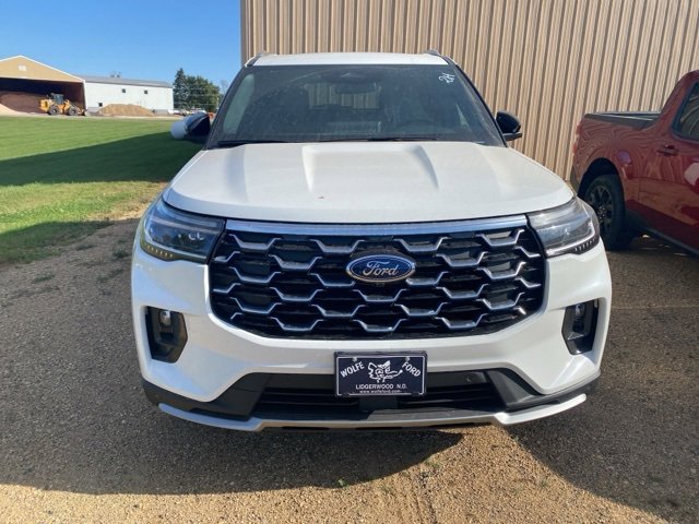 2025 Ford Explorer Platinum photo 2