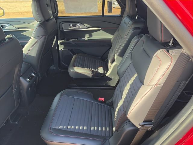 2026 Ford Explorer ST-Line - Photo 12