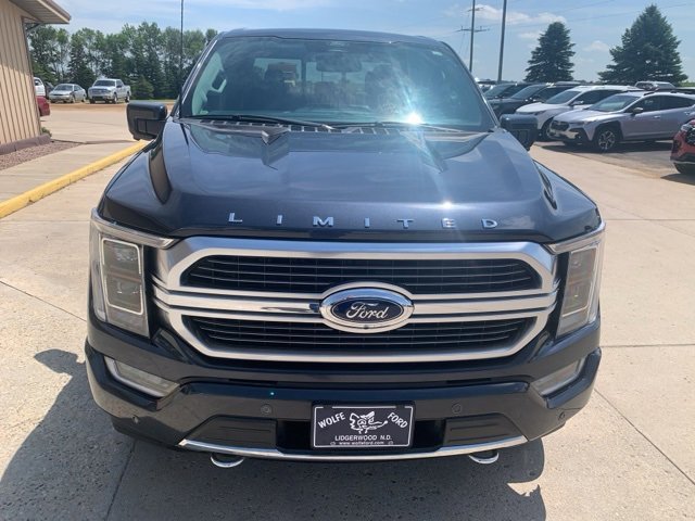 2022 Ford F-150 Limited photo 2