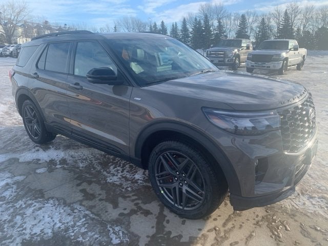 2026 Ford Explorer ST-LINE's photo