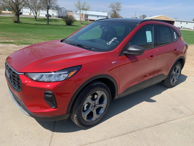 2025 Ford Escape ST-Line photo 3