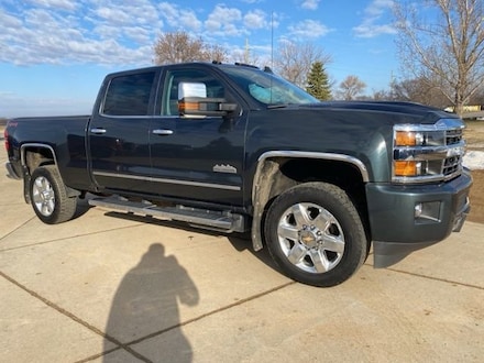 2018 Chevrolet Silverado 2500HD High Country 4WD Crew Cab 153.7 High Country