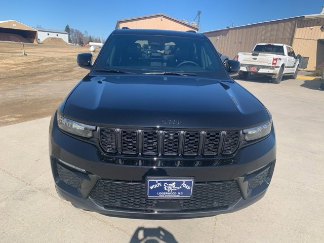 Used 2025 Jeep Grand Cherokee Limited with VIN 1C4RJHBG3S8653780 for sale in Lidgerwood, ND
