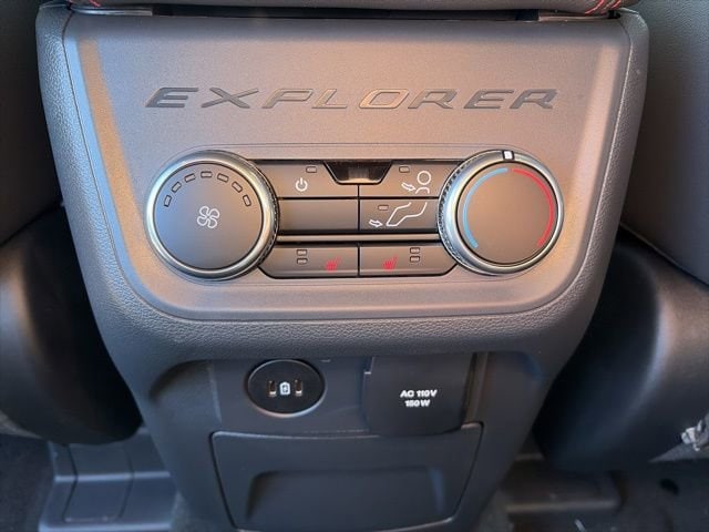 2026 Ford Explorer ST-Line - Photo 13
