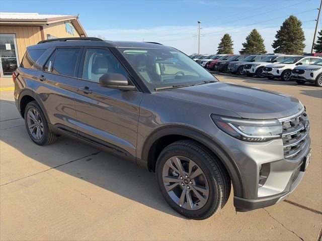 2026 Ford Explorer Active 4WD's photo