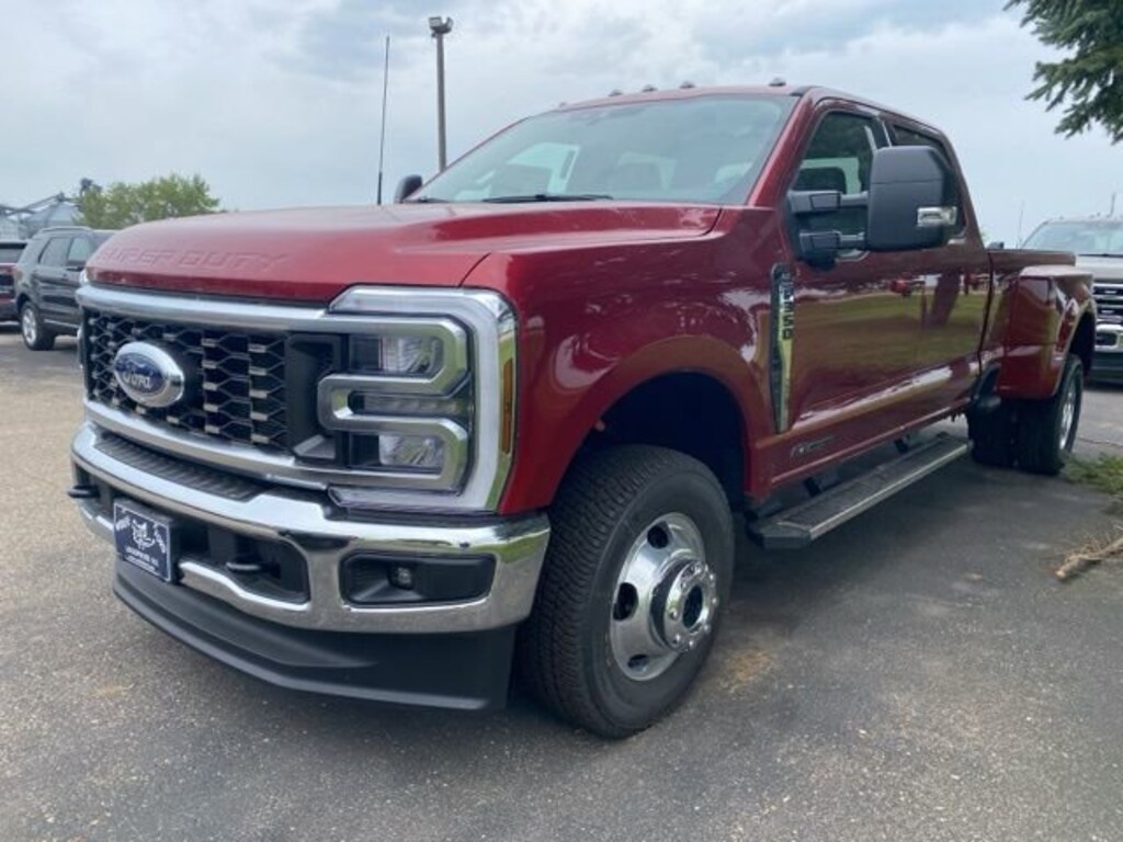 New 2026 Ford Super Duty F-350 DRW XLT XLT 4WD Crew Cab 8 Box
