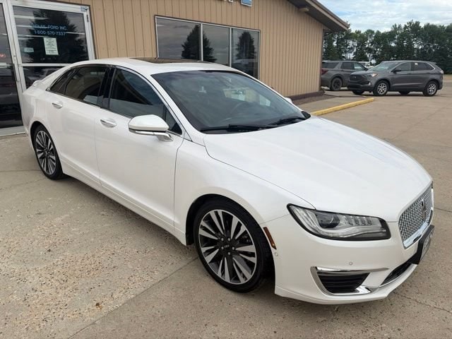 2017 Lincoln MKZ Reserve AWD's photo