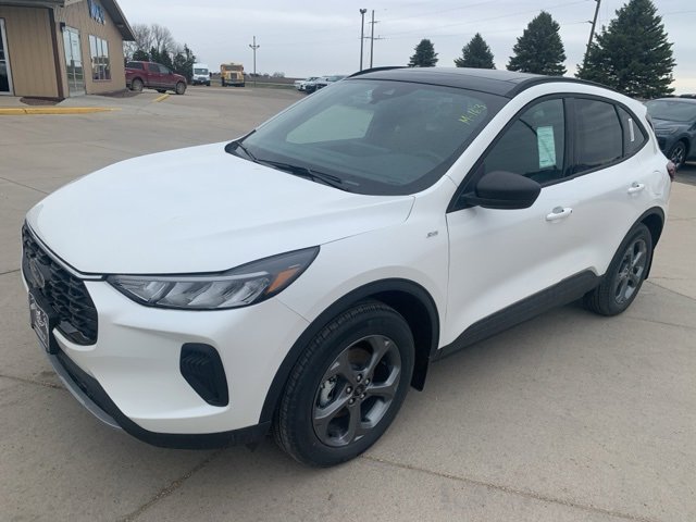 2025 Ford Escape ST-Line photo 3