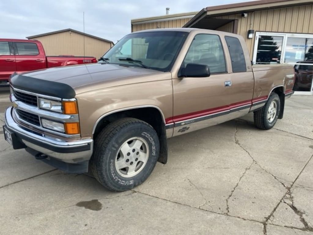 Used 1995 Chevrolet C/K 1500 Cheyenne Ext Cab 155.5 WB 4WD