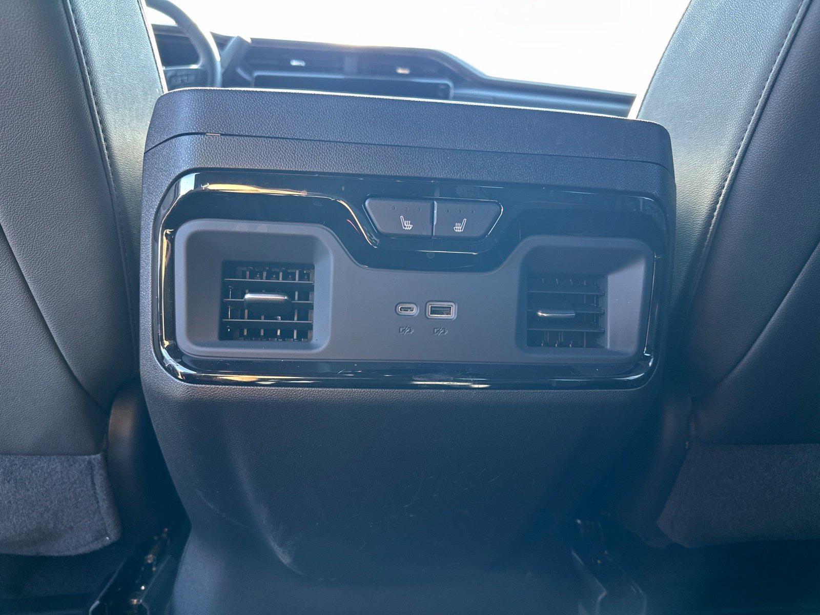2026 GMC Sierra 3500HD AT4 - Photo 23
