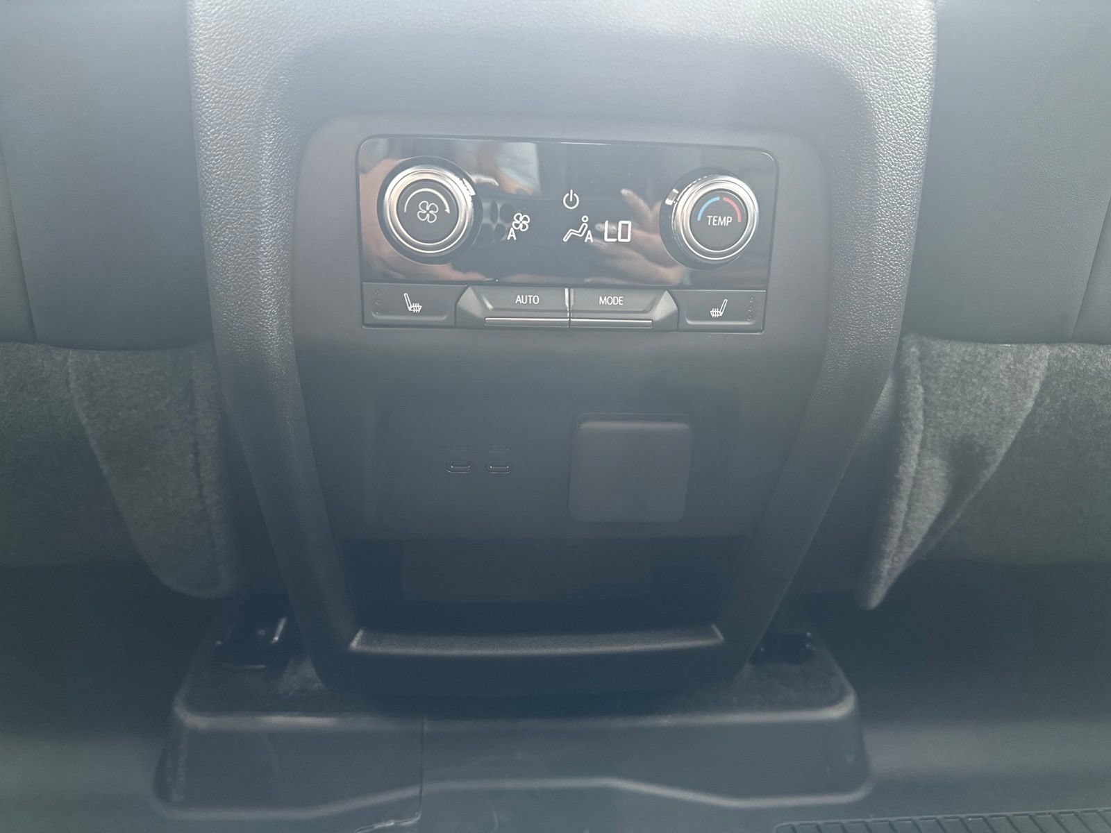 2026 GMC Acadia AT4 - Photo 23
