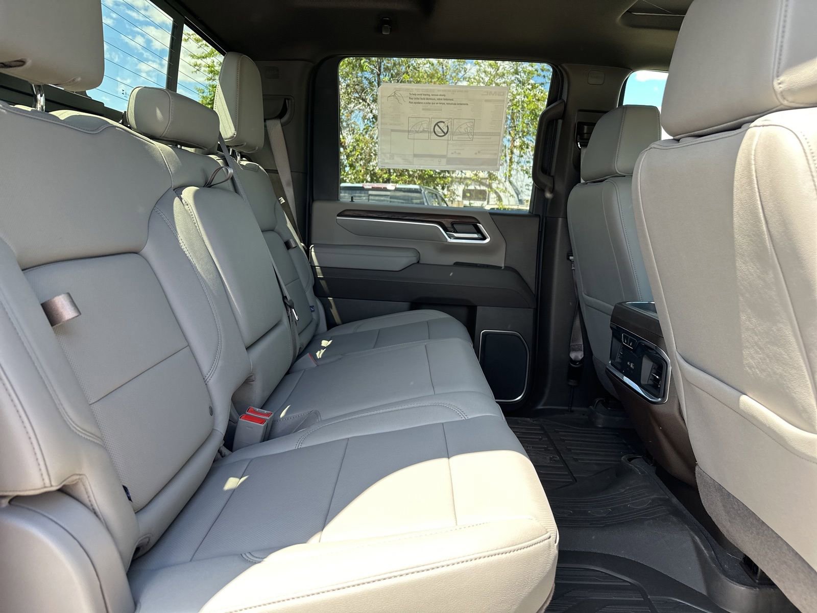 2025 GMC Sierra 3500HD SLT - Photo 31