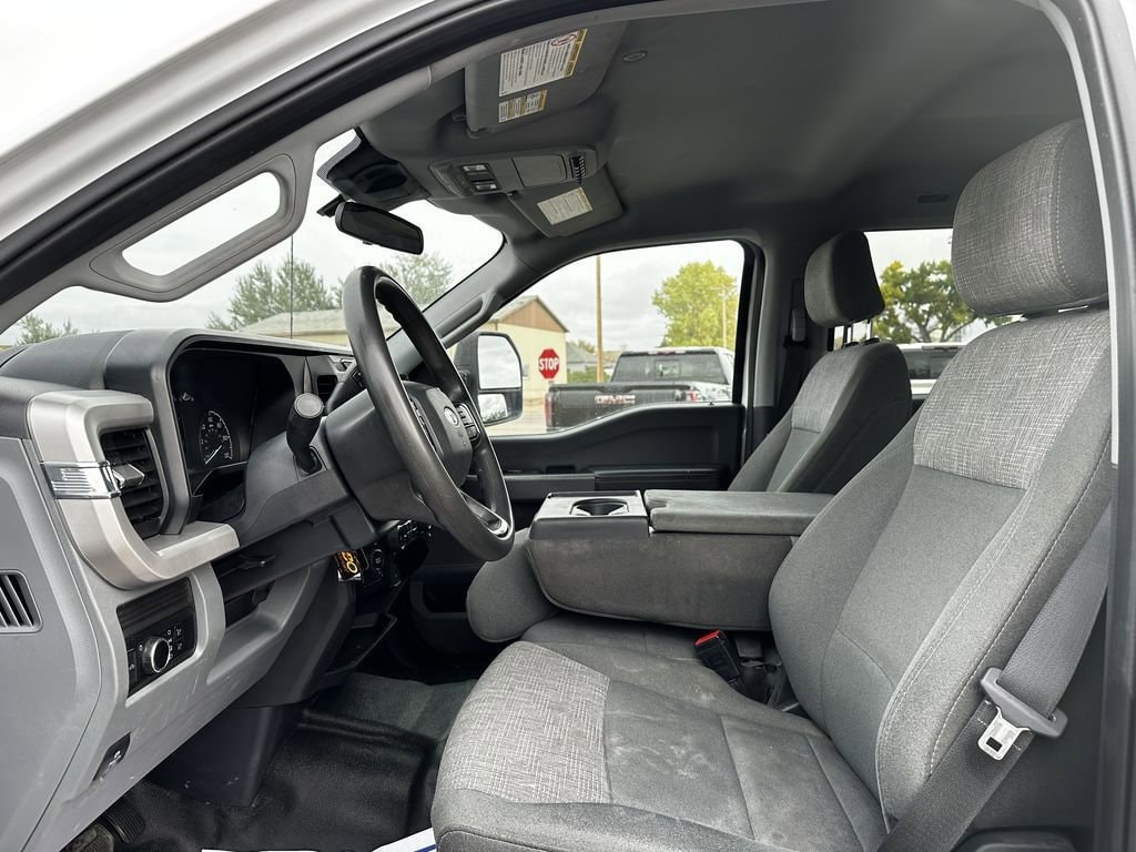 2024 Ford F-550 Super Duty Chassis Cab XLT - Photo 6