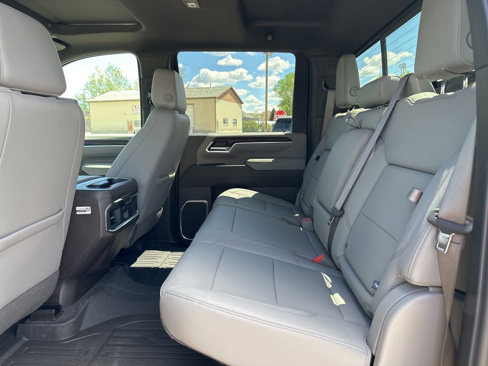 2025 GMC Sierra 3500HD SLT - Photo 19