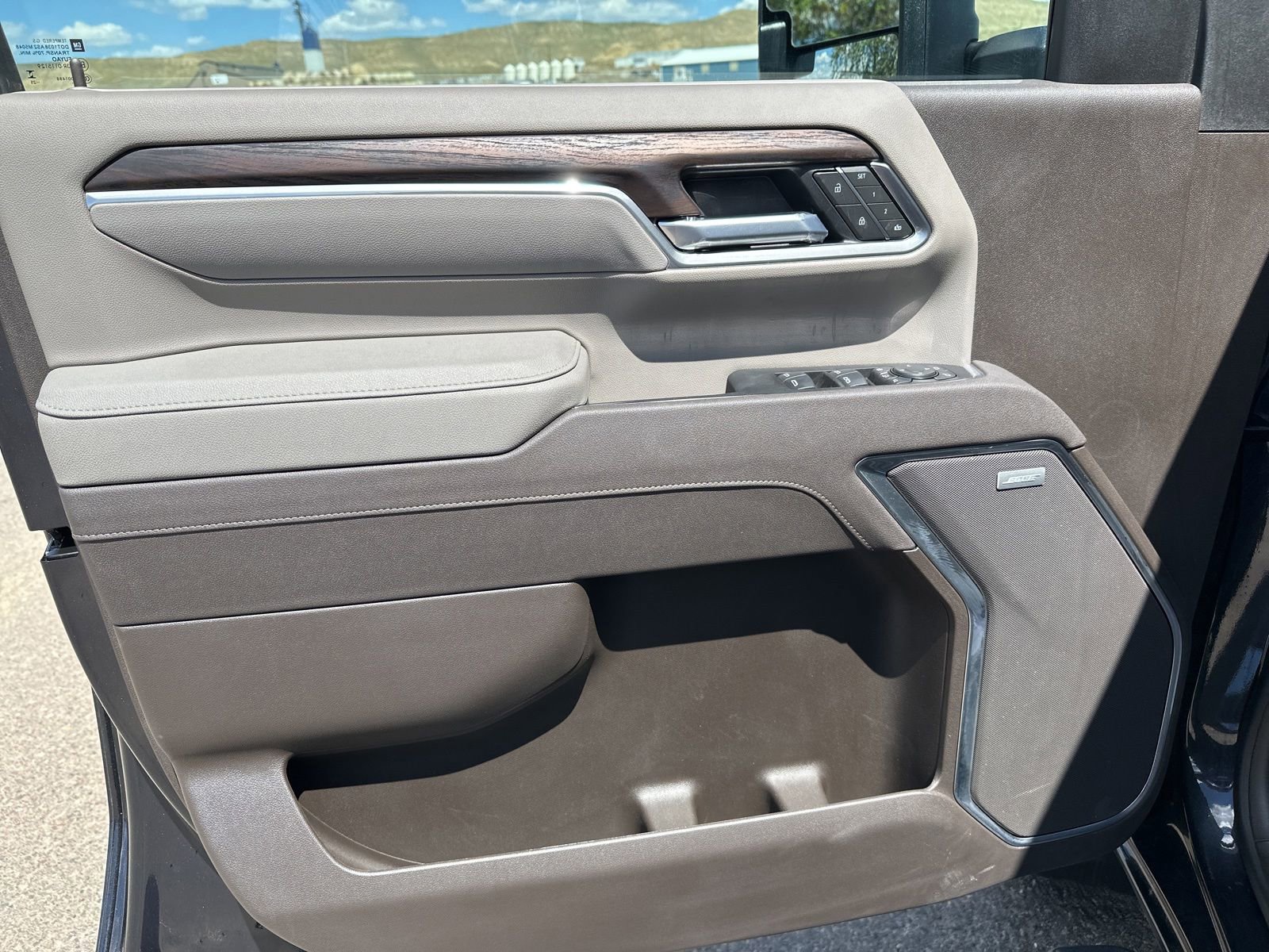 2025 GMC Sierra 3500HD SLT - Photo 7