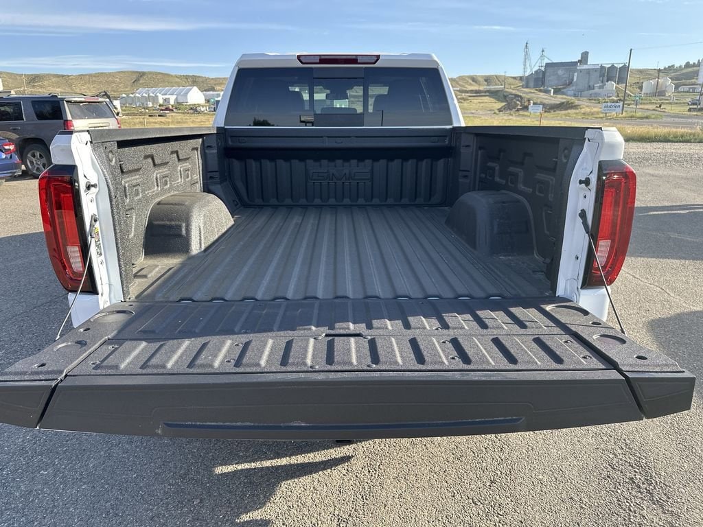 2026 GMC Sierra 1500 SLT - Photo 24