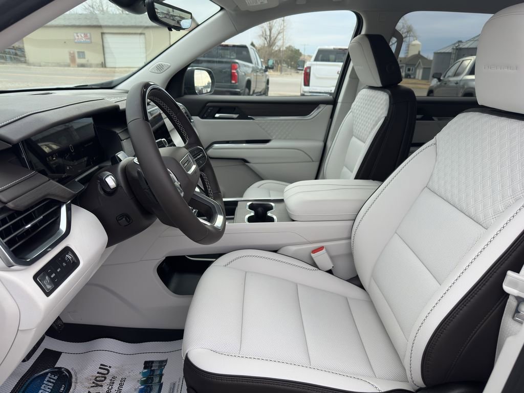 2026 GMC Acadia Denali - Photo 29