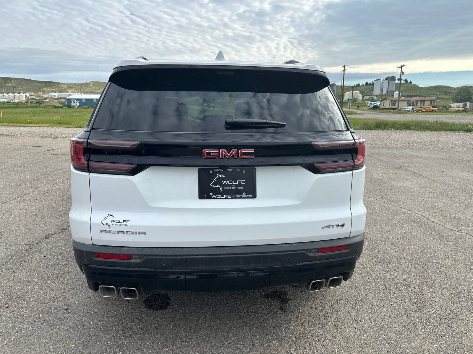 2026 GMC Acadia AT4 - Photo 27