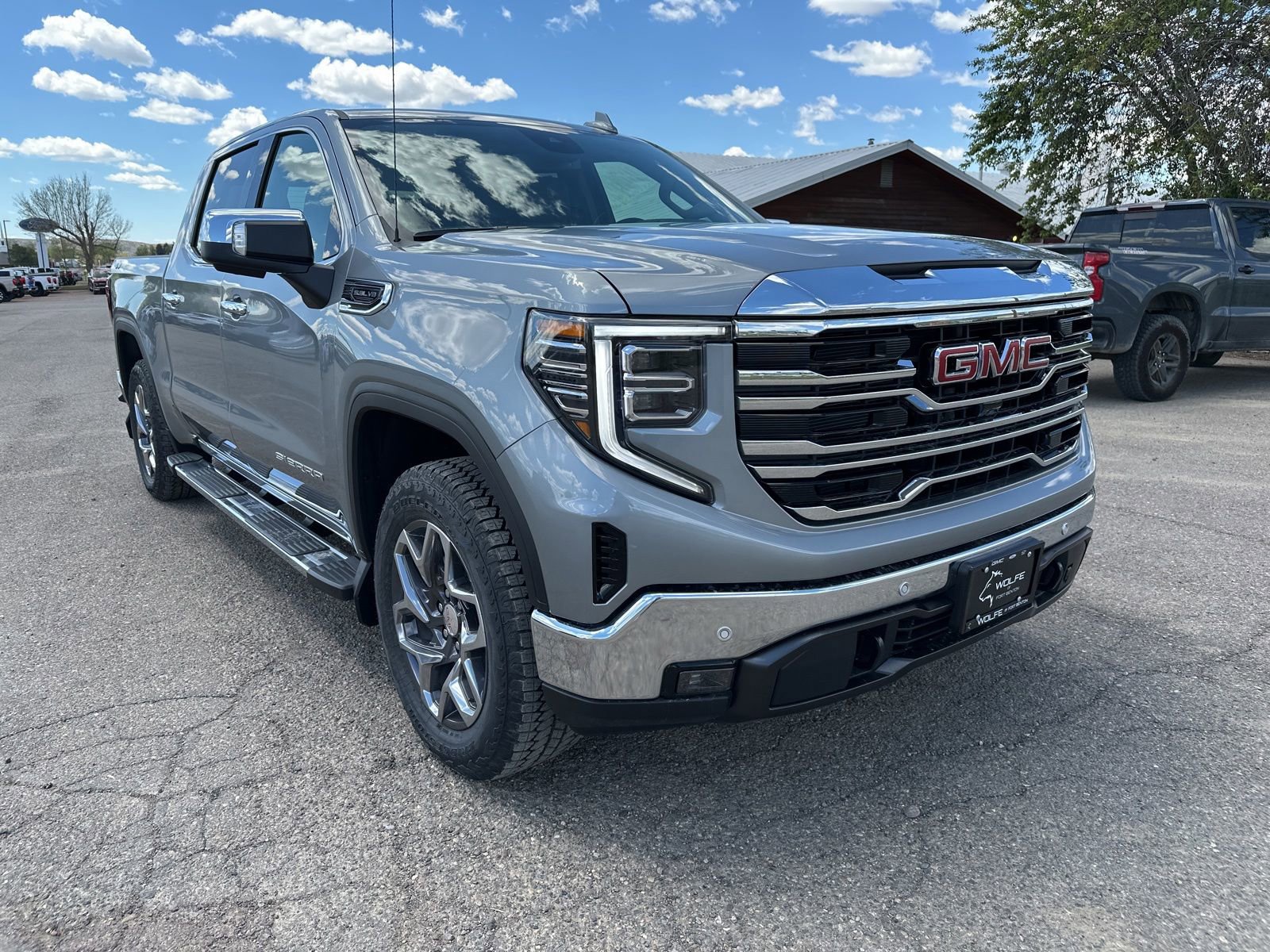 2026 GMC Sierra 4WD Crew Cab Short Box SLT's photo