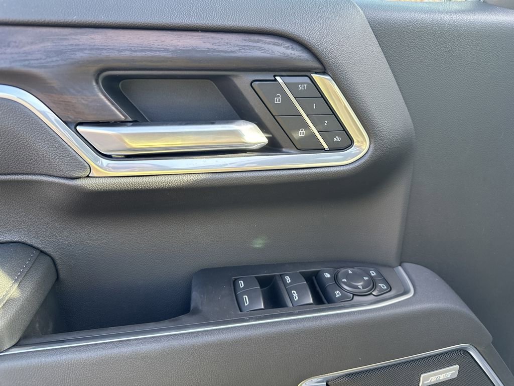 2026 GMC Sierra 1500 SLT - Photo 7