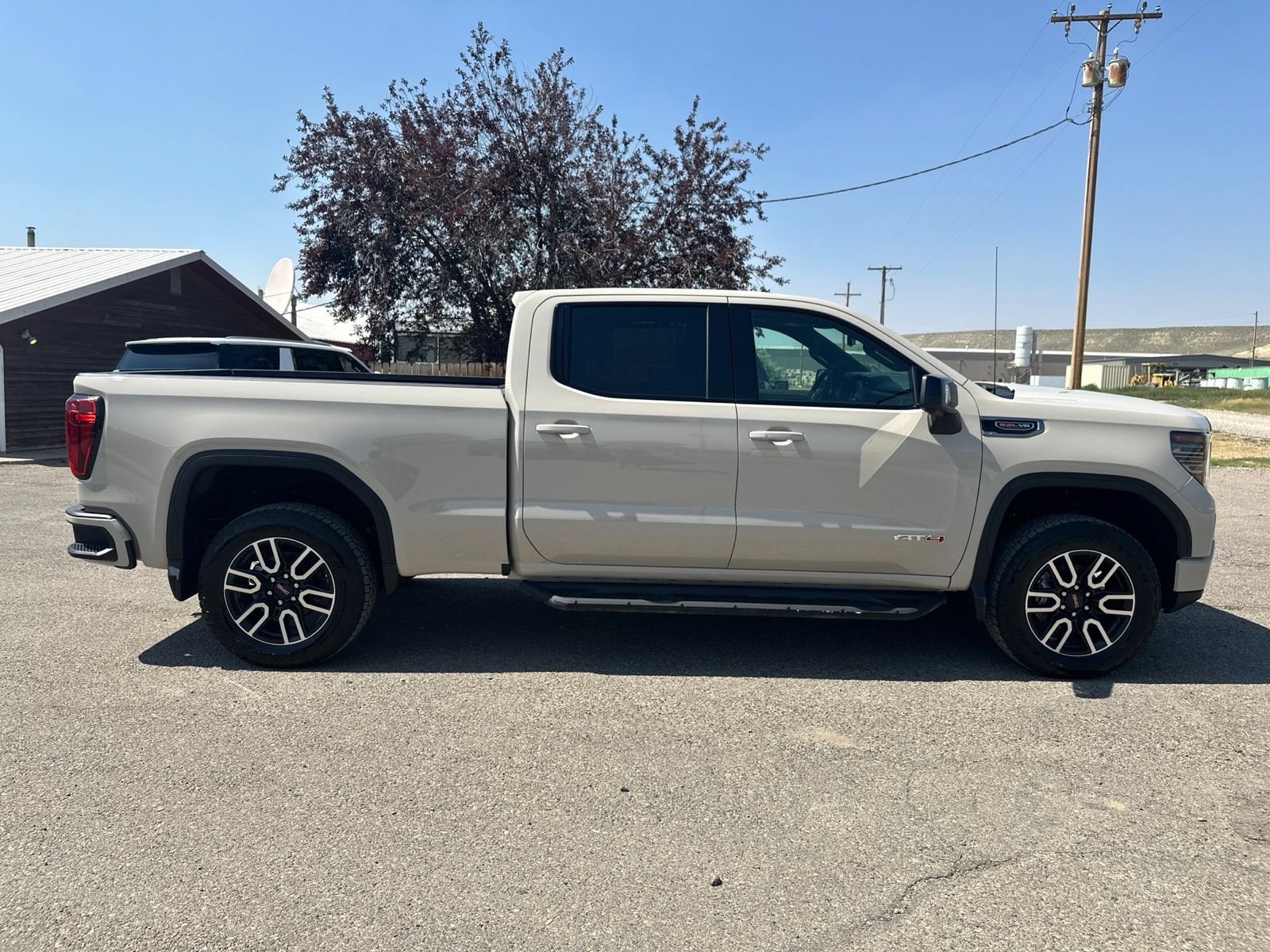 2026 GMC Sierra 1500 AT4 - Photo 37