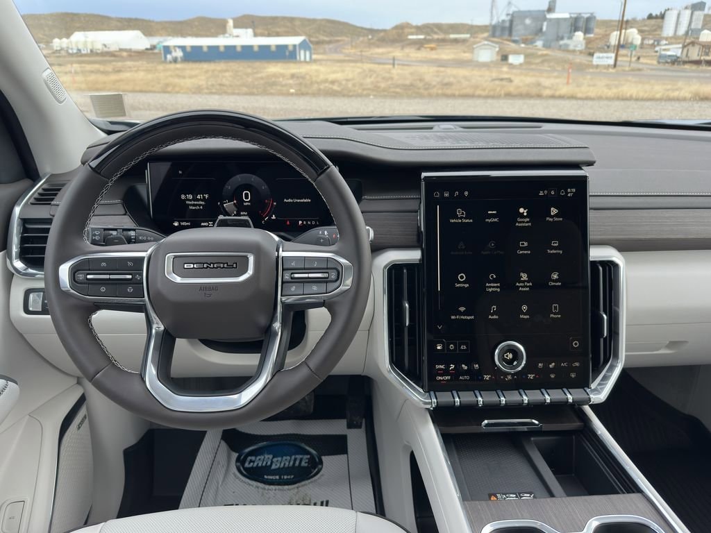 2026 GMC Acadia Denali - Photo 18