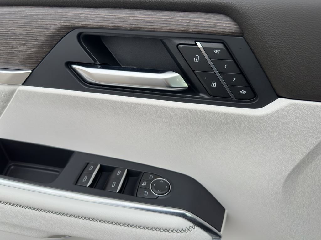 2026 GMC Acadia Denali - Photo 31
