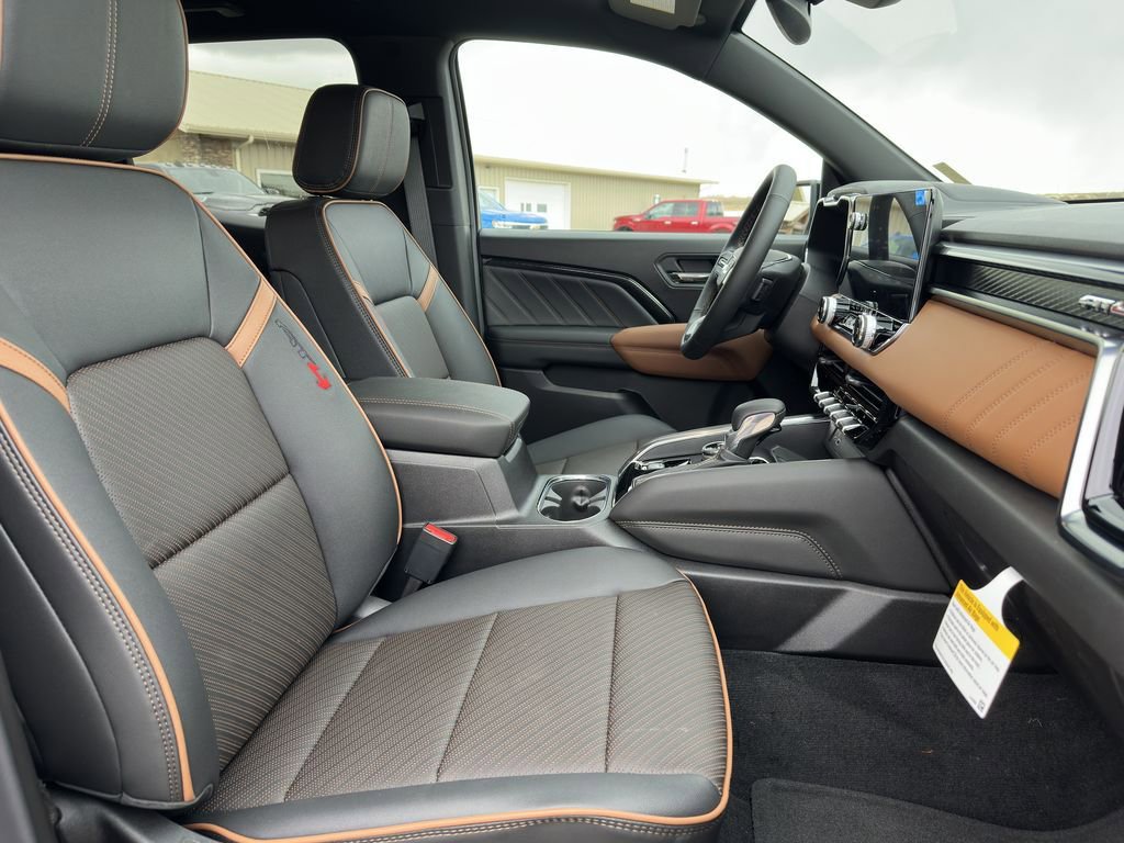 2026 GMC Canyon AT4 - Photo 23