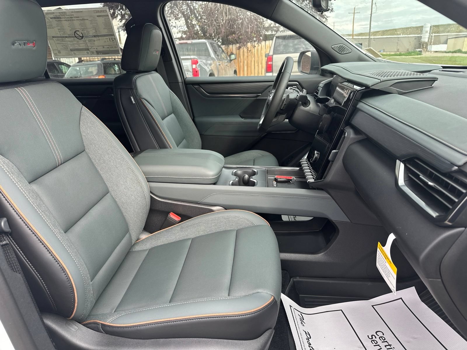 2026 GMC Acadia AT4 - Photo 32