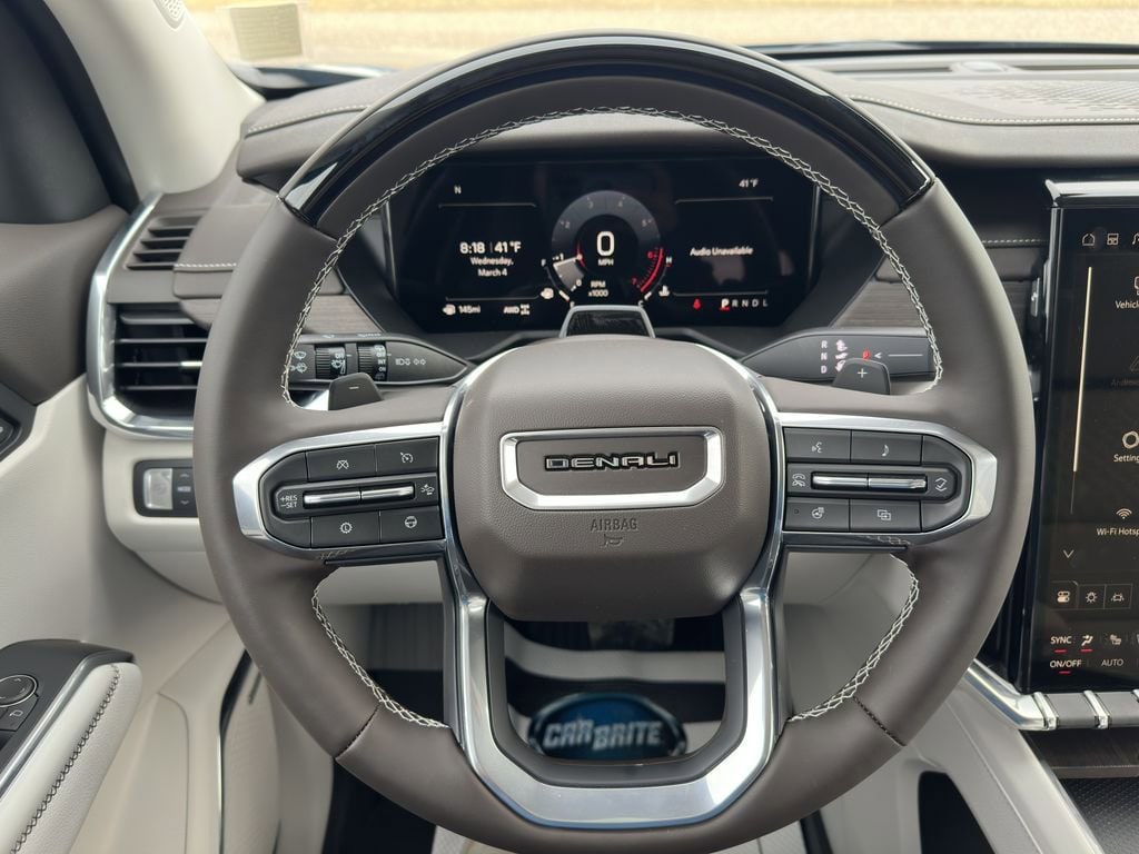 2026 GMC Acadia Denali - Photo 10