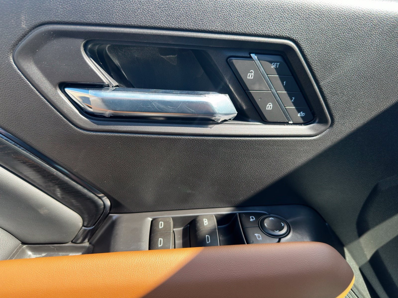 2026 GMC Canyon AT4 - Photo 8