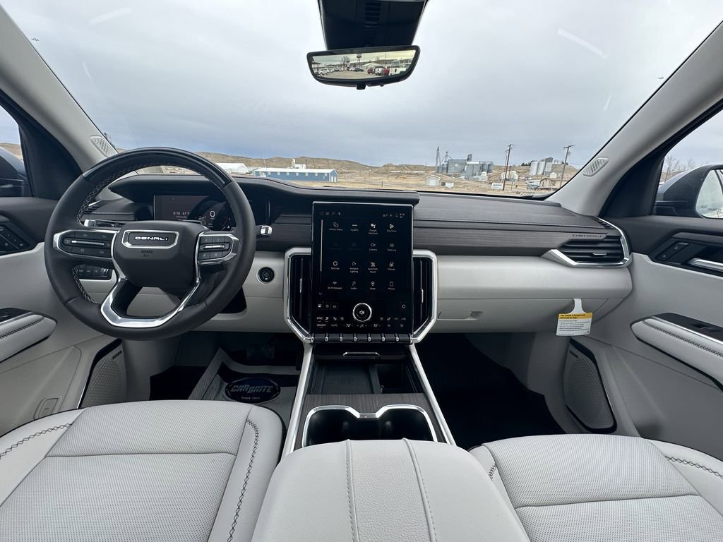 2026 GMC Acadia Denali - Photo 17