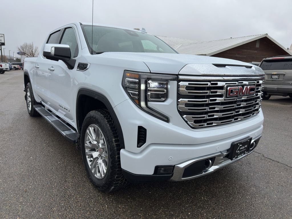 2026 GMC Sierra 4WD Crew Cab Standard Box Denali's photo