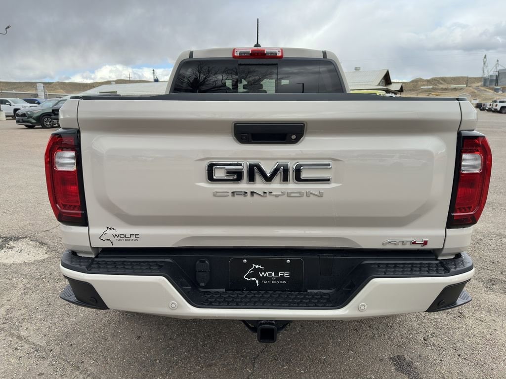 2026 GMC Canyon AT4 - Photo 18