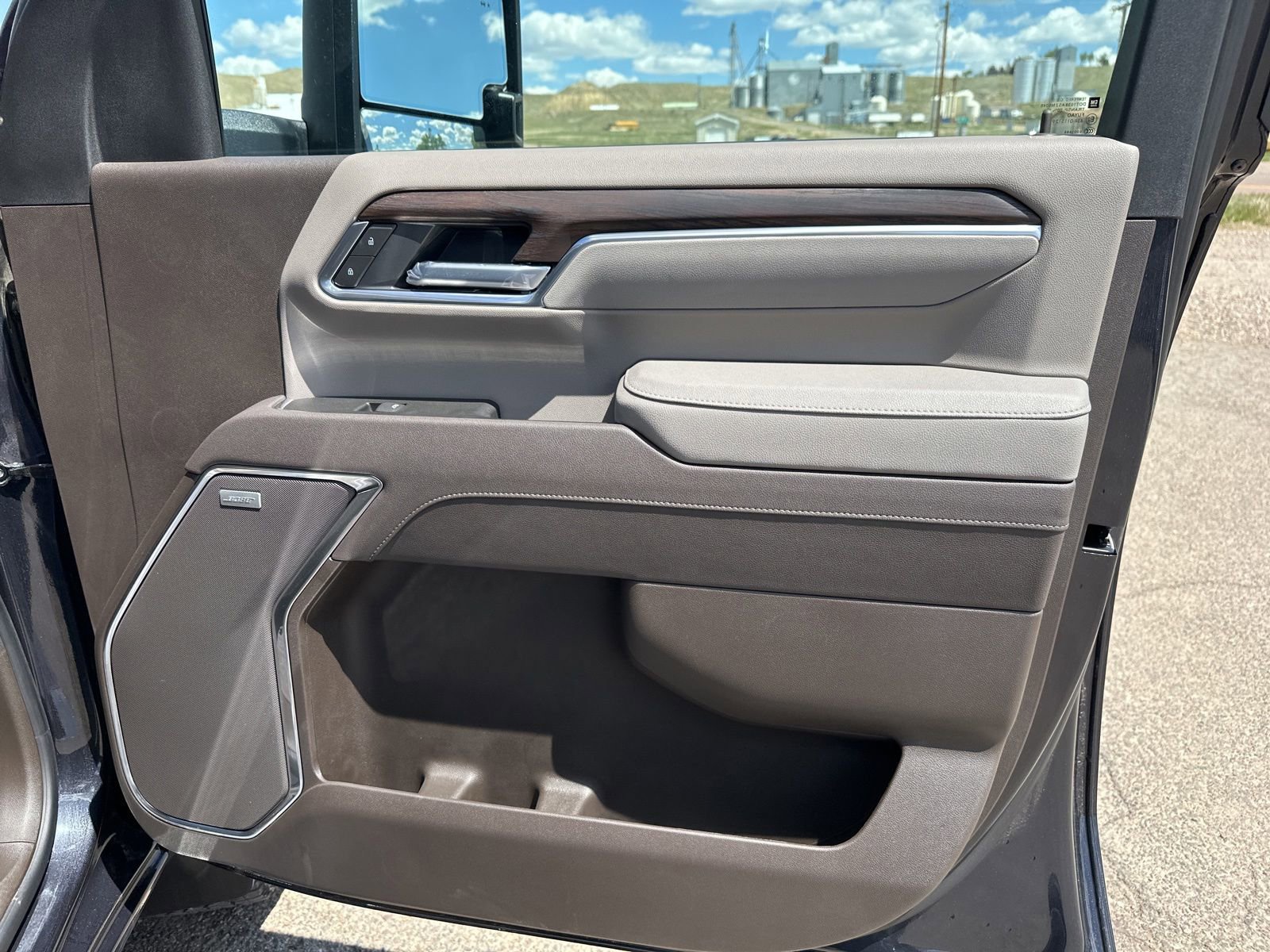 2025 GMC Sierra 3500HD SLT - Photo 33