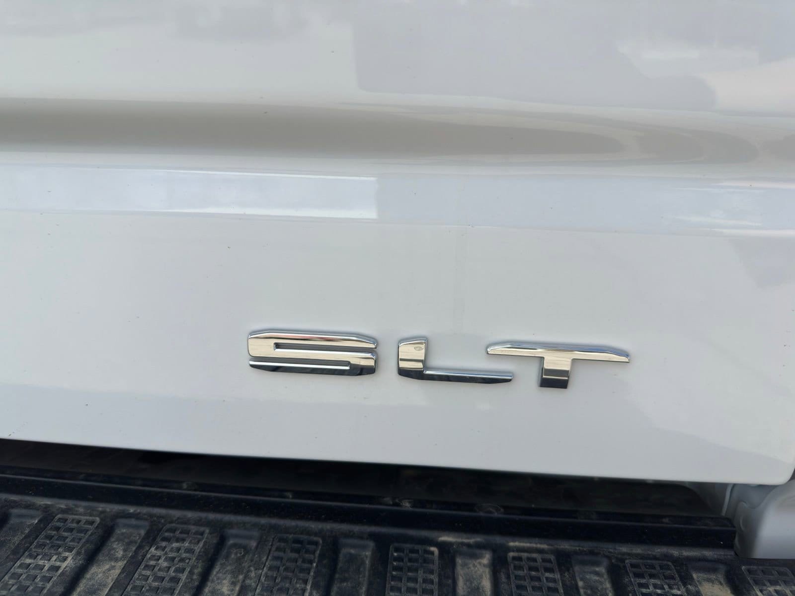 2026 GMC Sierra 1500 SLT - Photo 25