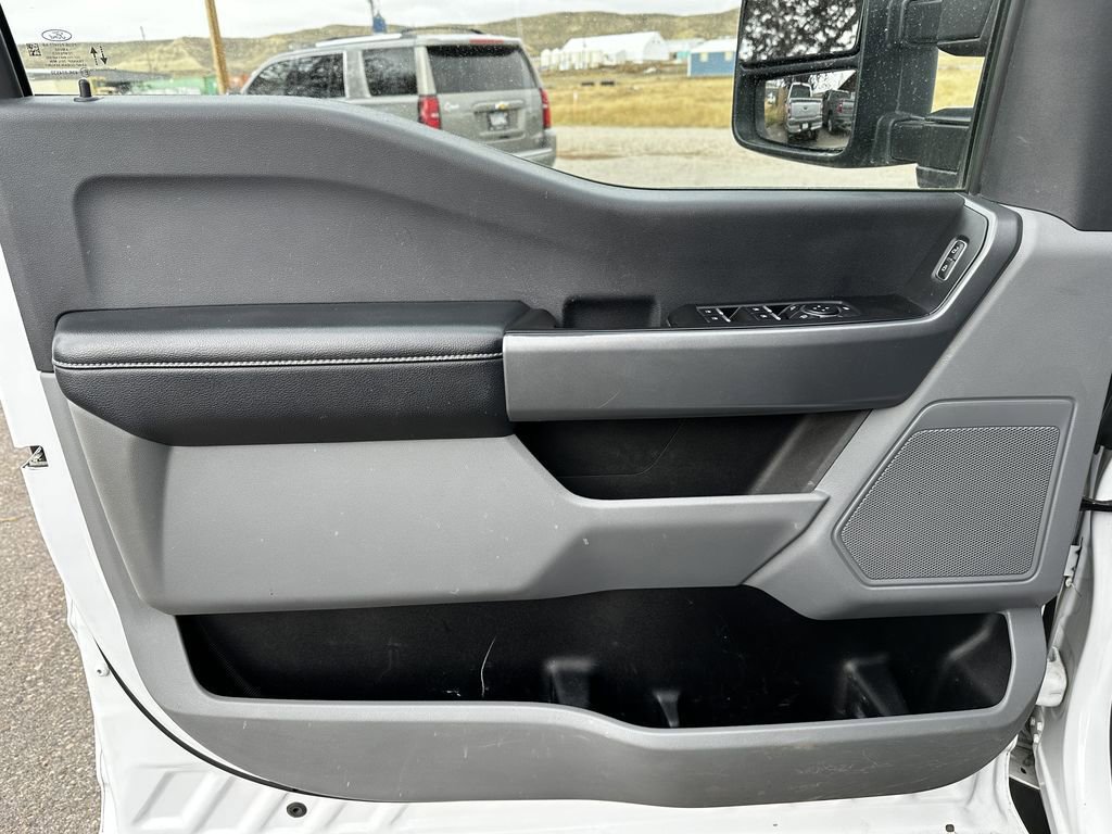 2024 Ford F-550 Super Duty Chassis Cab XLT - Photo 7