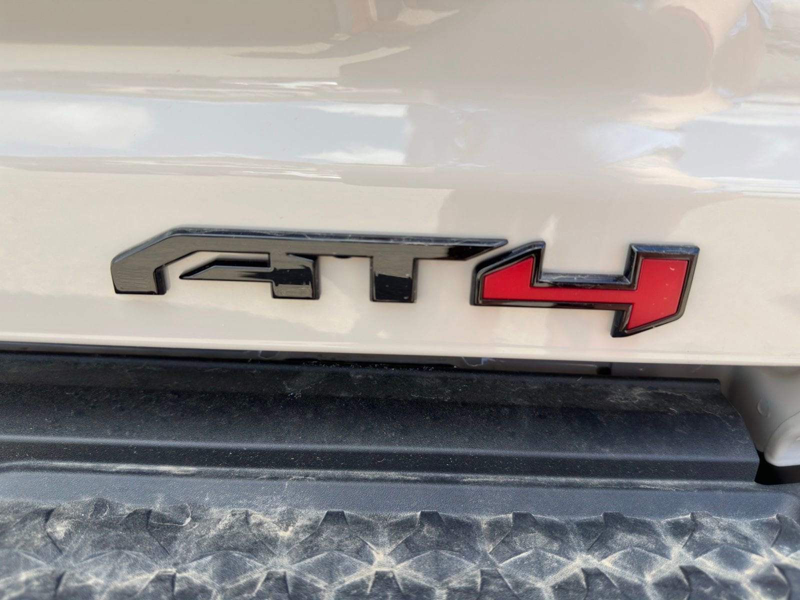 2026 GMC Canyon AT4 - Photo 26