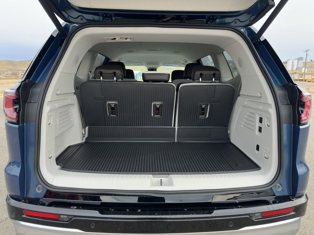 2026 GMC Acadia Denali - Photo 22