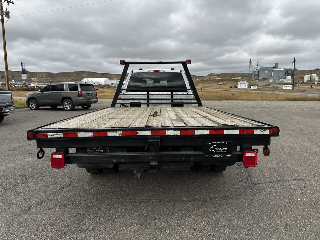 2024 Ford F-550 Super Duty Chassis Cab XLT - Photo 19